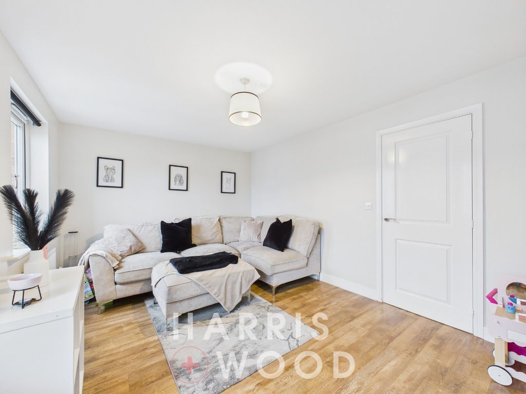 Property photo 3 of 23 4815065