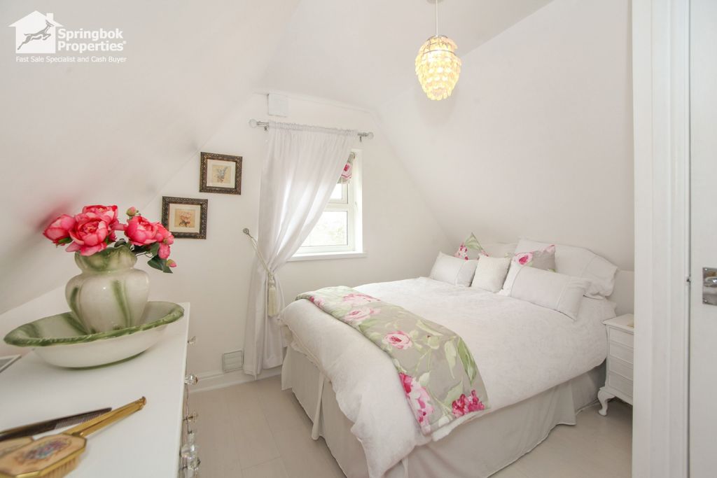 Additional image 14 of 6 bed detached house for saleBritannia Villas, Britannia Terrace, Blackwood, Gwent NP12