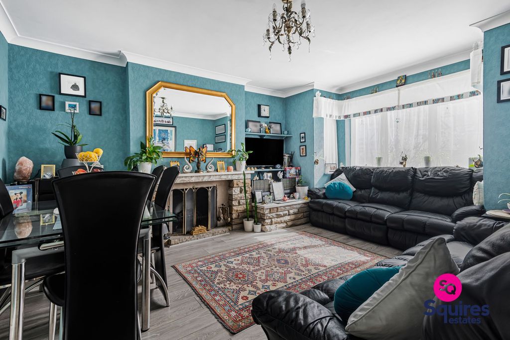 Property photo 2 of 12