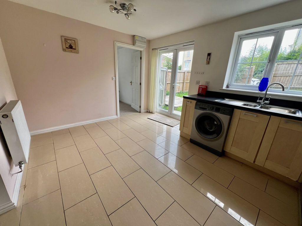 Property photo 3 of 17 Img_5495