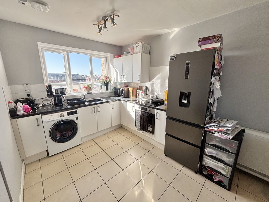 Additional image 4 of 2 bed flat for saleWyre View, 27-28 Queens Terrace, Fleetwood FY7