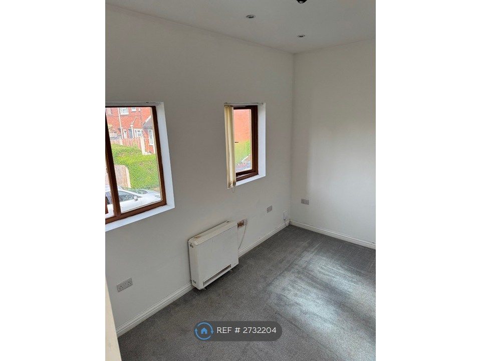 Property photo 2 of 8