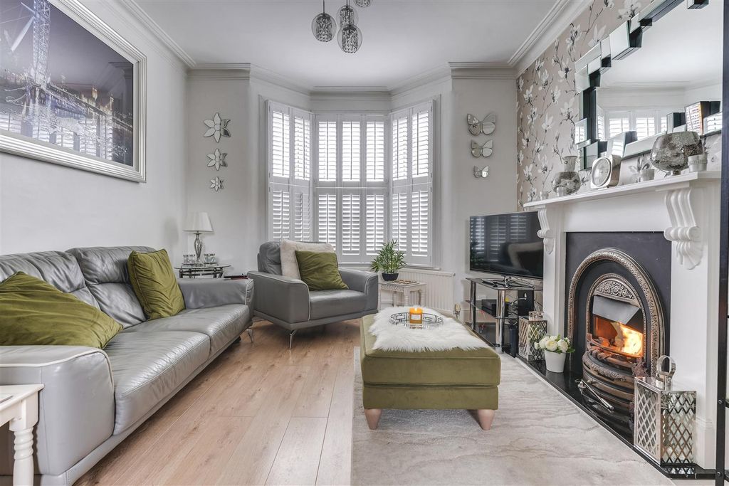 Property photo 2 of 21 Heene Road-1.Jpg