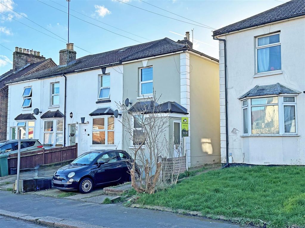 Property photo 2 of 10