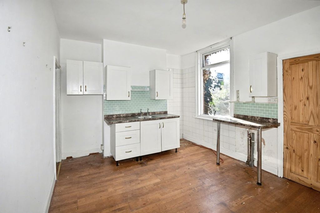 Property photo 2 of 10 Image 2