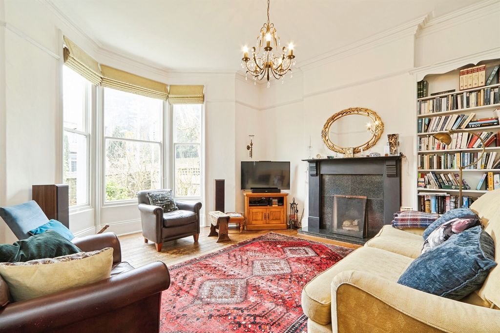 Additional image 6 of 4 bed semi-detached house for saleGreen Head Lane, Keighley BD20