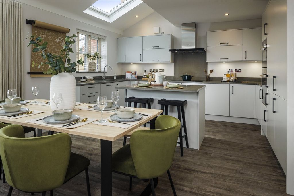 Property photo 2 of 16 Show Home