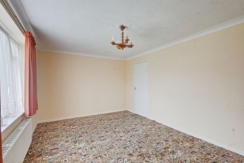 Property photo 3 of 23