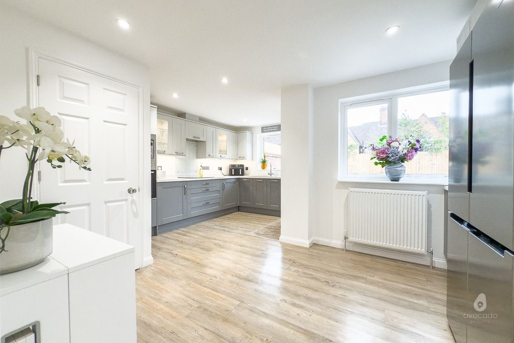 Property photo 3 of 25 4652798