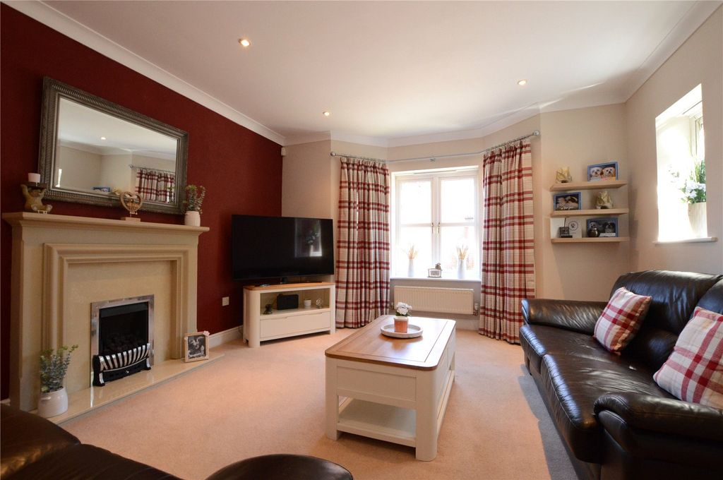 Property photo 2 of 21 Picture No. 02