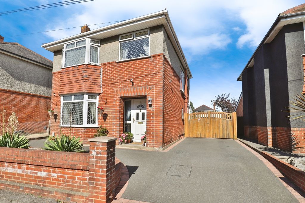 Property photo 1 of 17 Photo