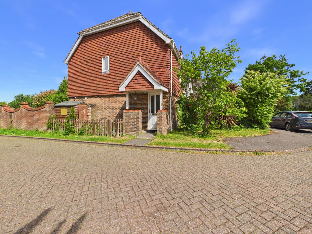 Property photo 1 of 8 2 Bedroom End Terraced Home For Sale