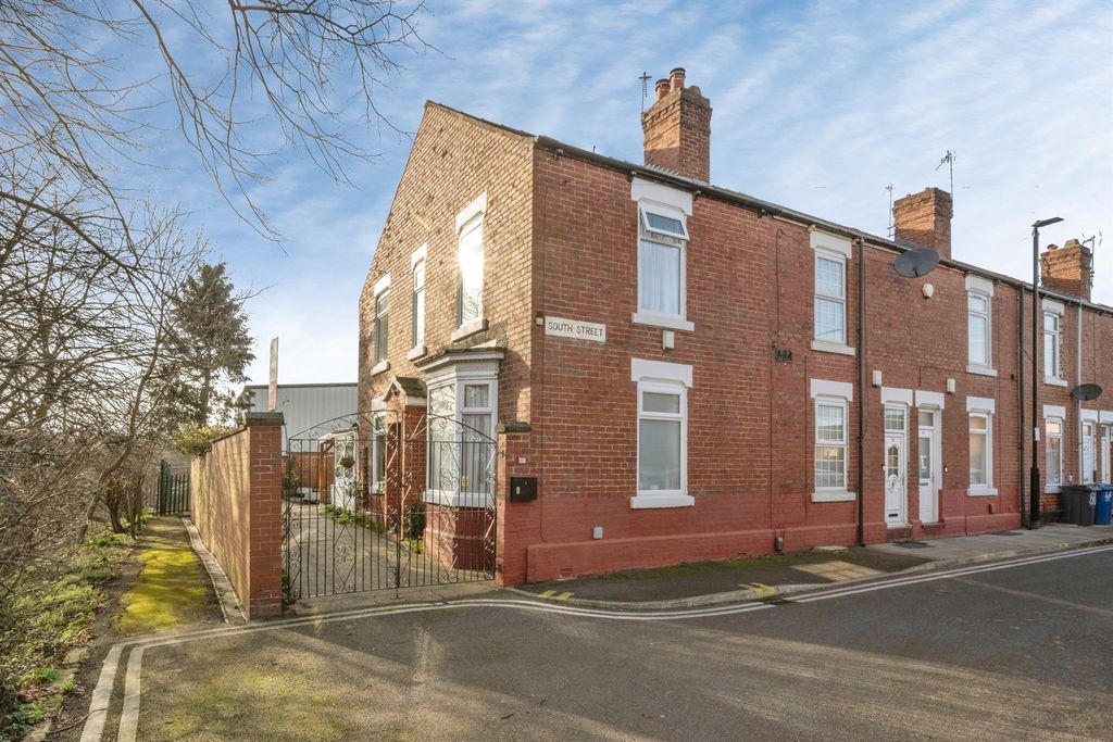 Property photo 1 of 14