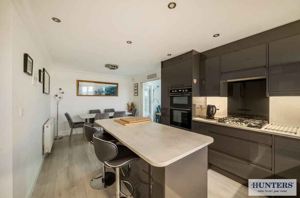 Property photo 2 of 21 29611A52-Db7F-4B6F-Ab6d-83cd29854113.Jpg