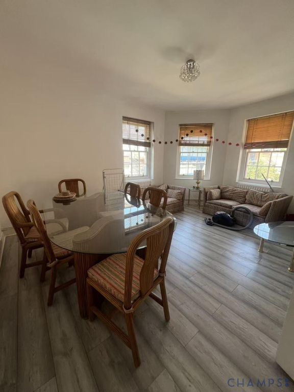 Property photo 1 of 7 3 Bed Flat To Rent Causton Street, London Sw1P