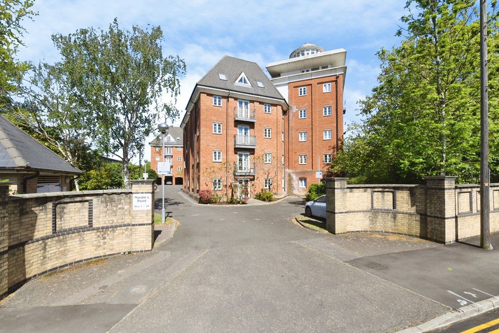 Property photo 1 of 12 Pbox-Img.Jpg