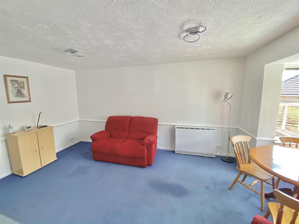 Property photo 3 of 11 Lounge 1.Jpg