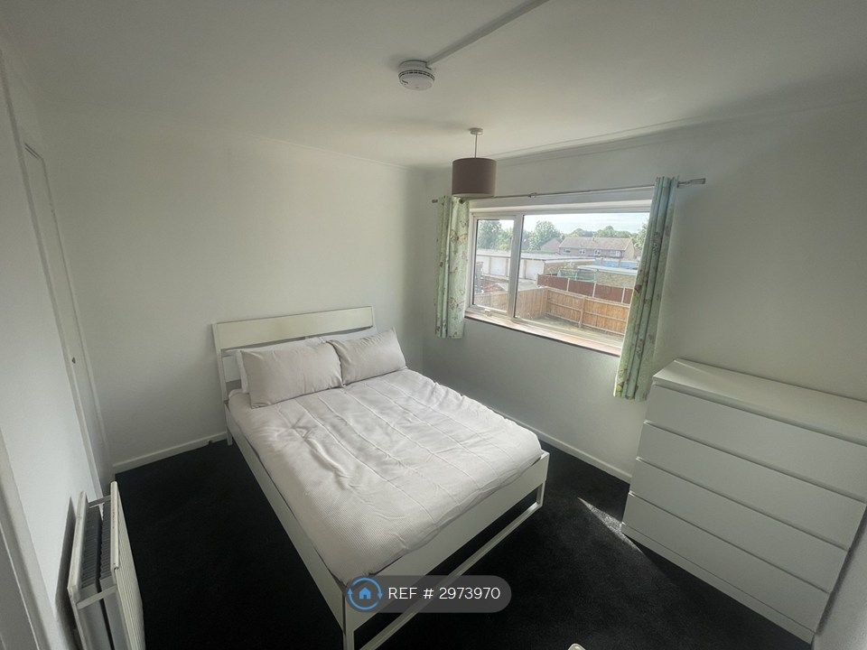 Property photo 1 of 9 Your Room