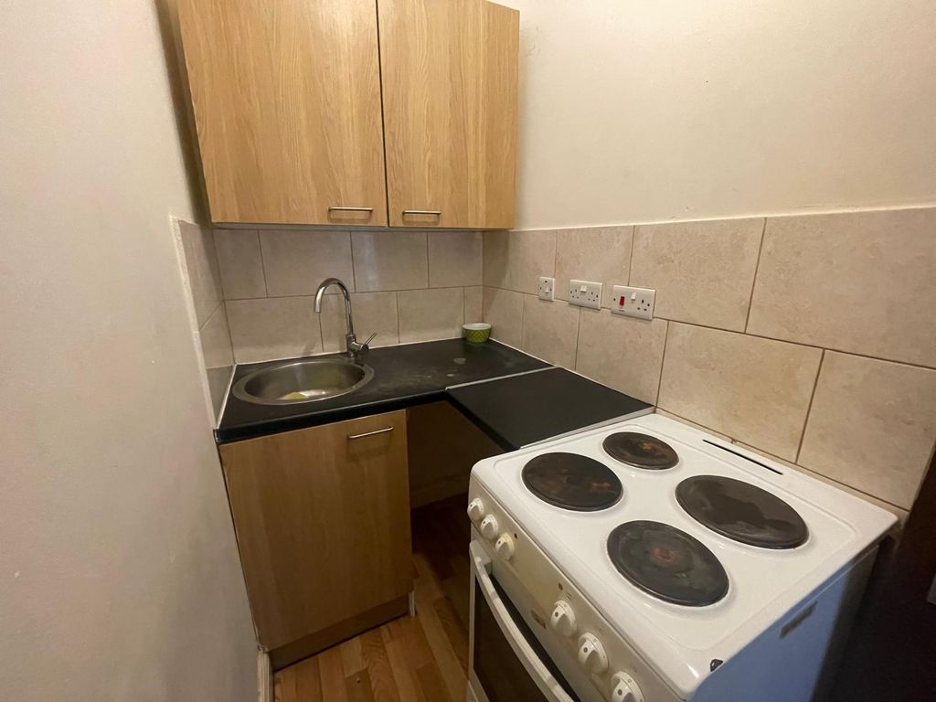 Property photo 2 of 9 Photo-2025-04-10-14-41-33