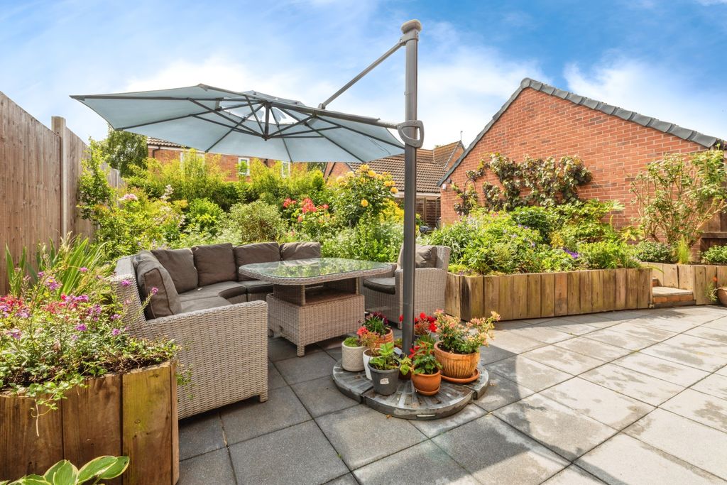 Property photo 2 of 20 Rear Garden