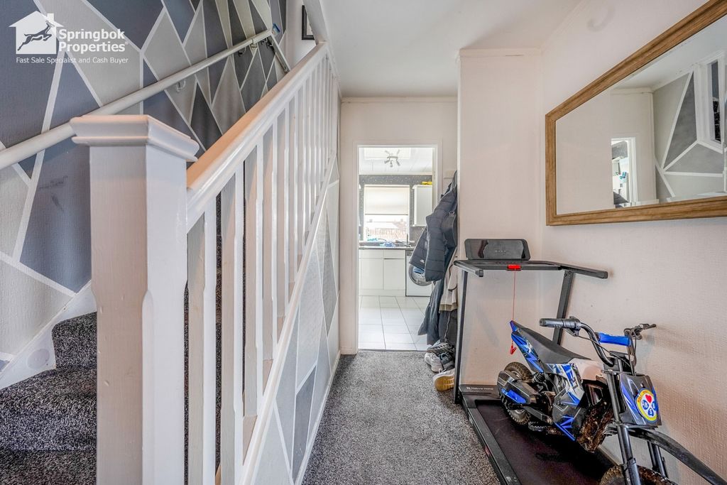 Property photo 2 of 17 Image 1
