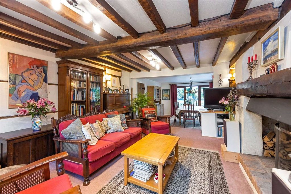 Property photo 2 of 11 Sitting Room