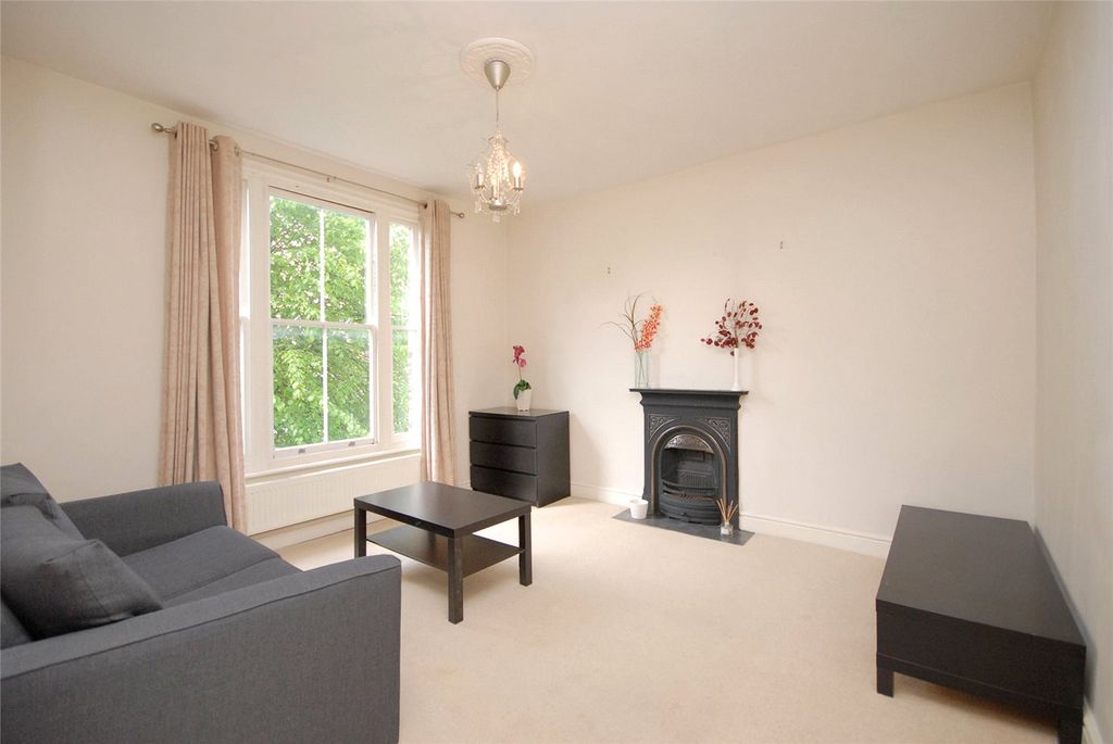 Property photo 1 of 8 Picture No. 05