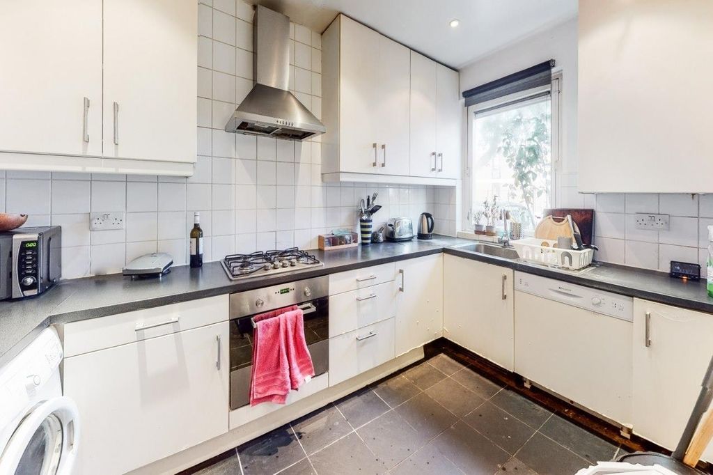 Property photo 3 of 12 8.Jpg