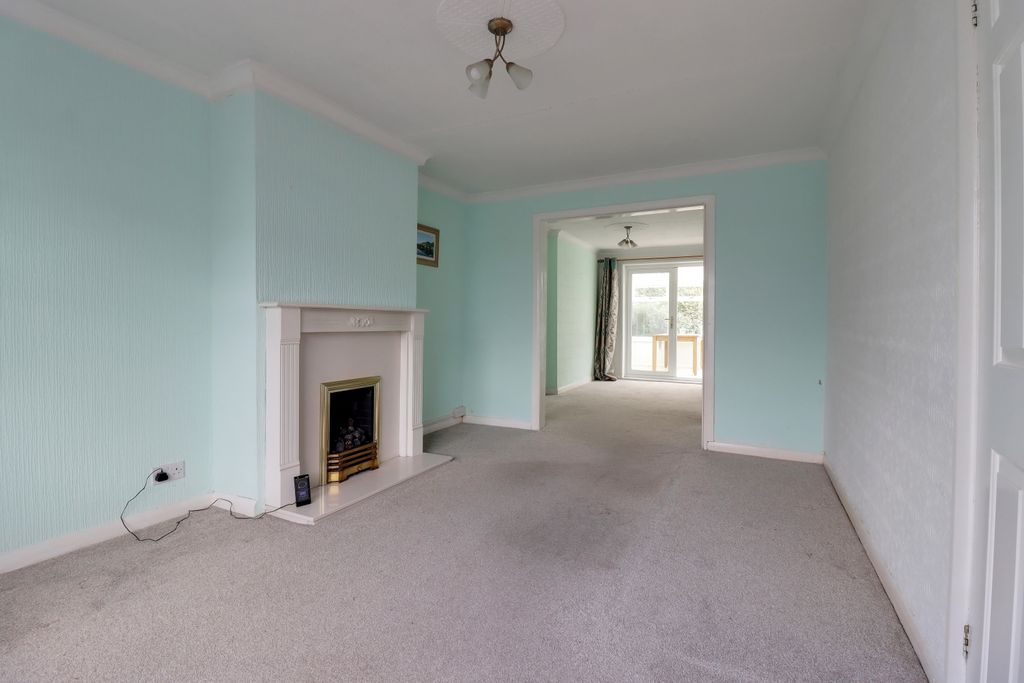 Property photo 3 of 15 Living And Dining Rooms