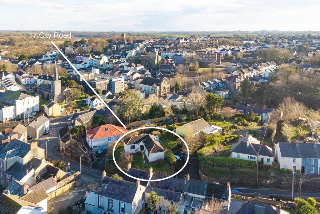 Property photo 1 of 28