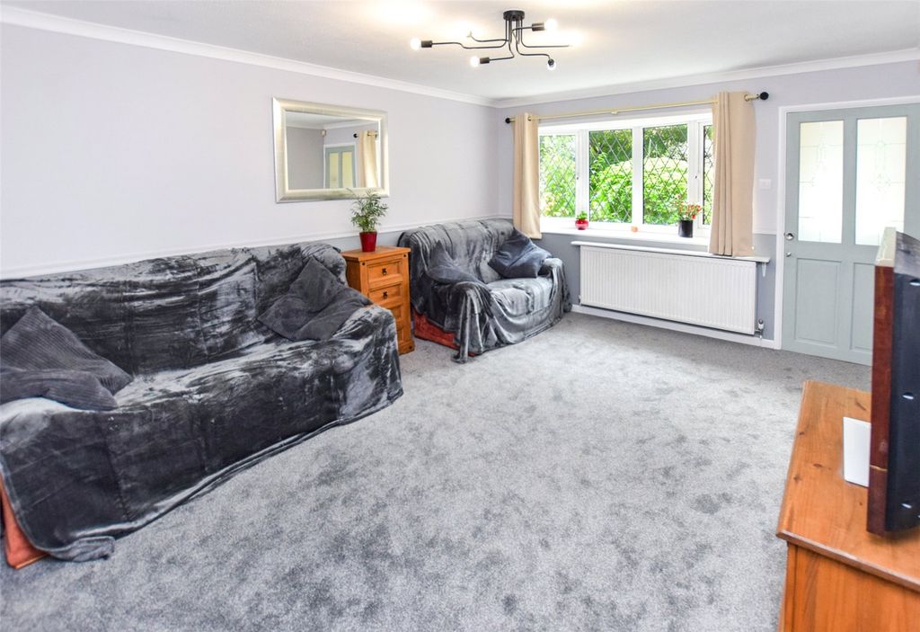 Property photo 2 of 17 Picture No. 02