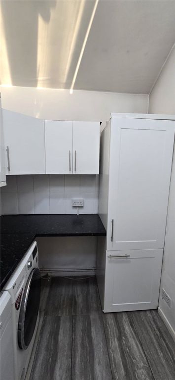 Property photo 2 of 6 Picture No. 04