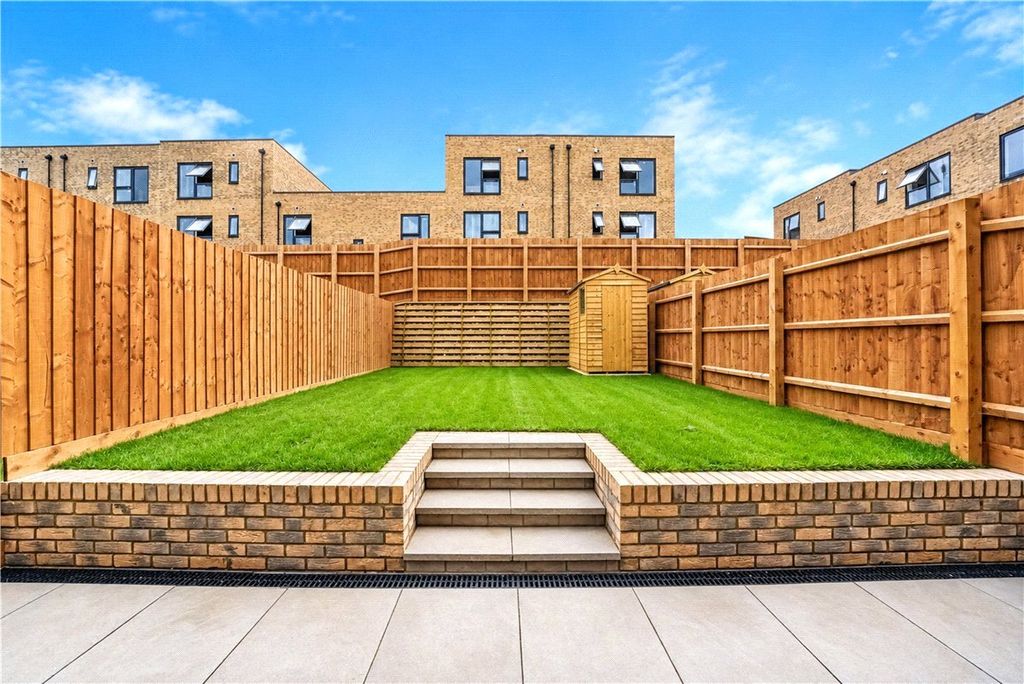 Property photo 3 of 15 Picture No. 06