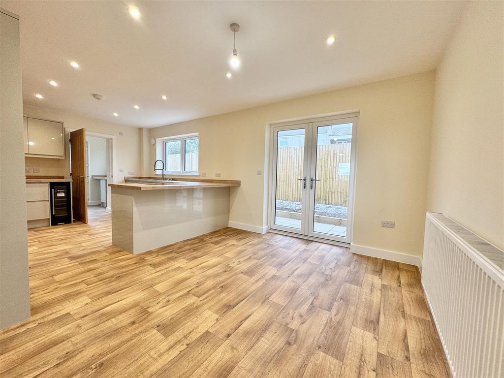 Property photo 3 of 24 Img_9739.Jpeg