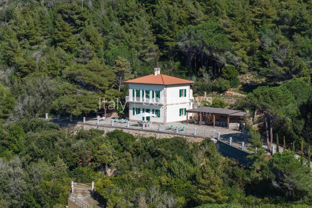 Property photo 2 of 30