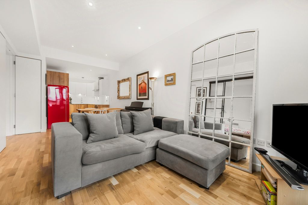 Property photo 3 of 11 Picture No. 06