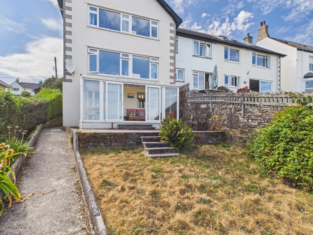 Property photo 3 of 15 3990727