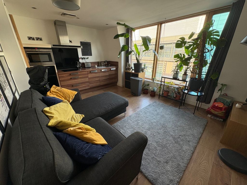 Property photo 1 of 9 Picture No. 07