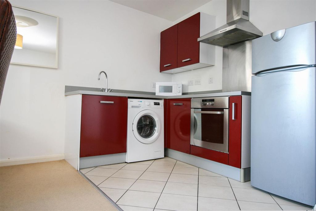 Property photo 3 of 8