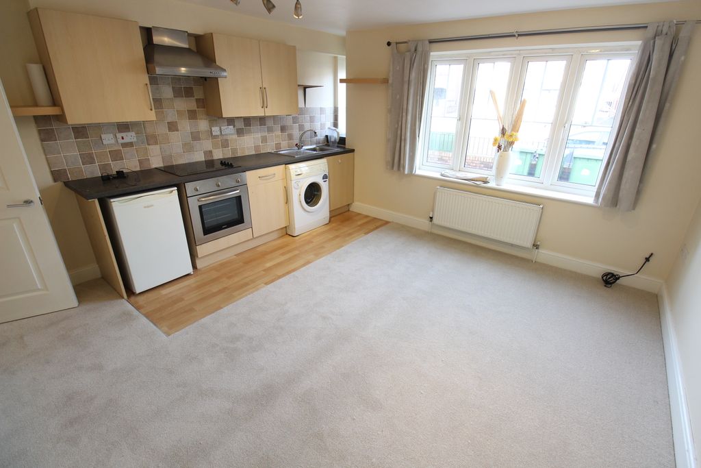 Property photo 1 of 4