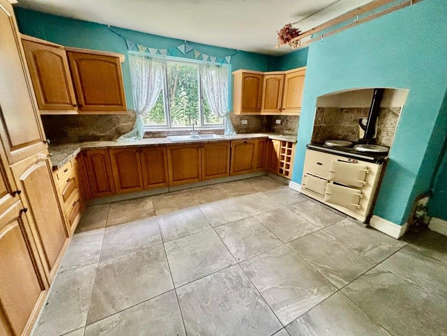 Property photo 3 of 46