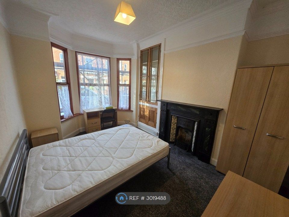 Property photo 2 of 8