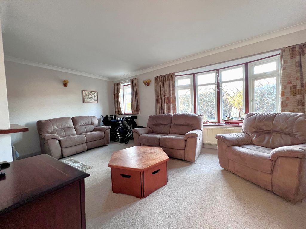 Property photo 3 of 23