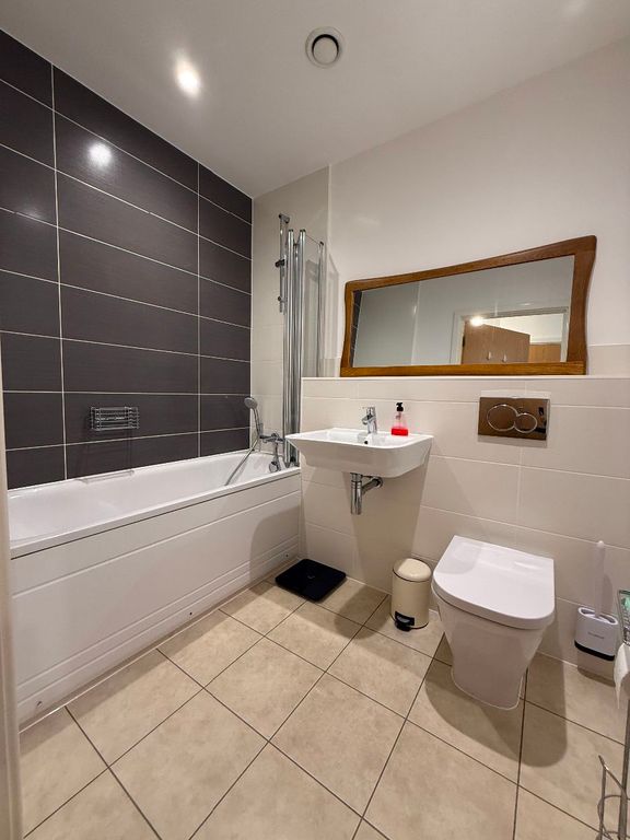 Additional image 7 of 2 bed flat for saleGrove House, Wainwright Avenue, Greenhithe DA9