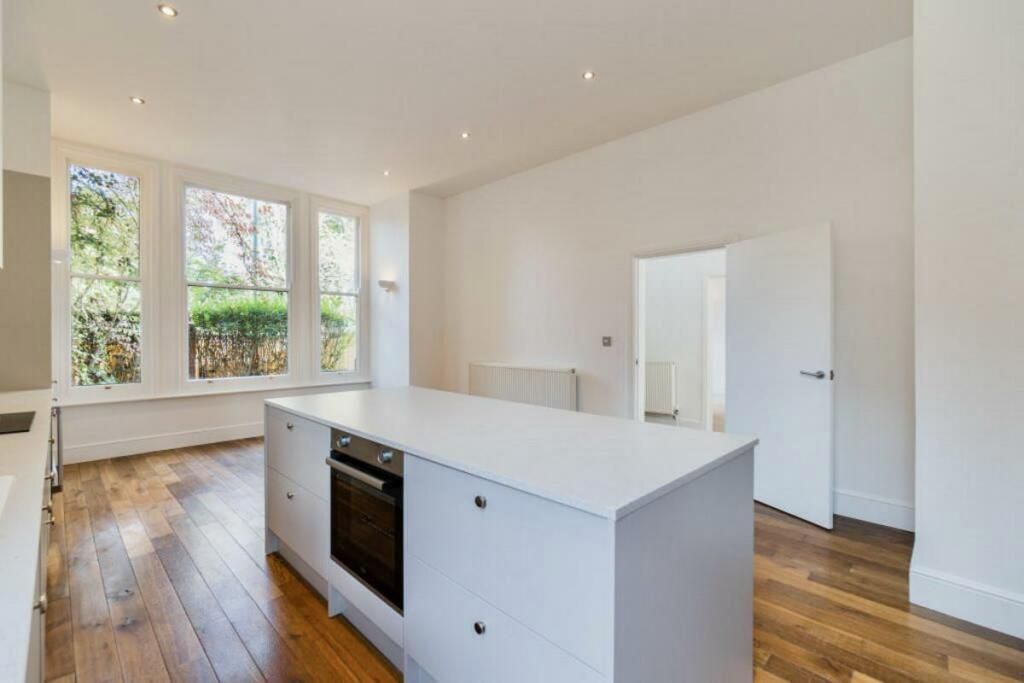 Property photo 2 of 14 14 Magdala Mapperley Pdm Estates