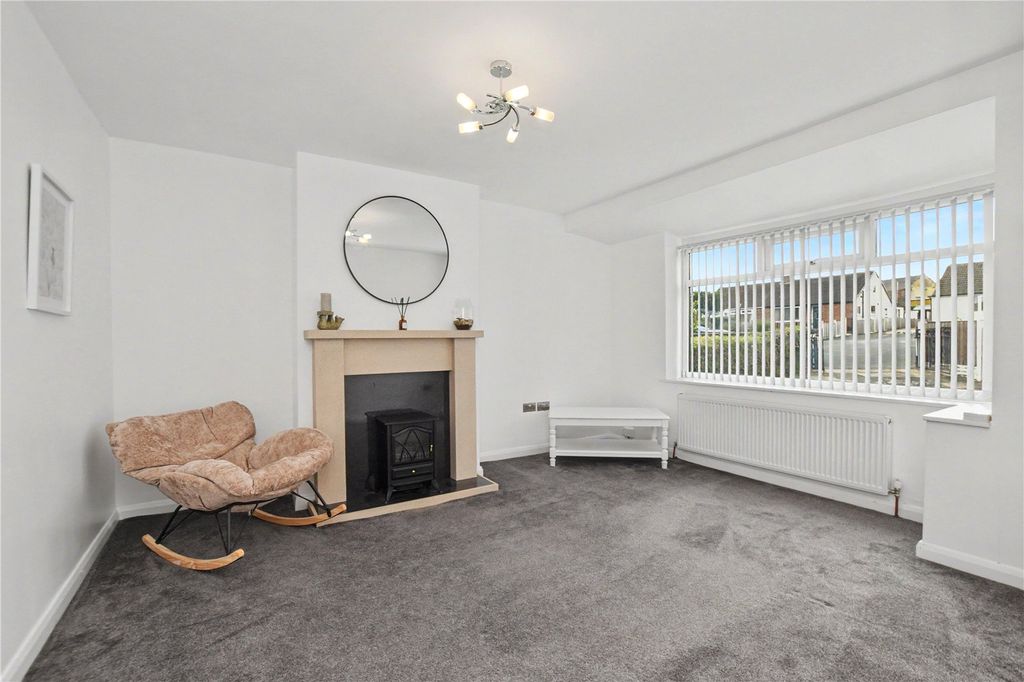Property photo 2 of 16 Picture No. 25