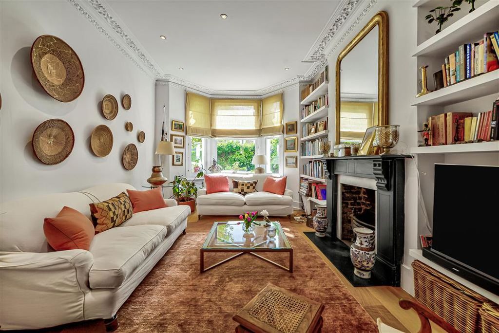 Property photo 2 of 14