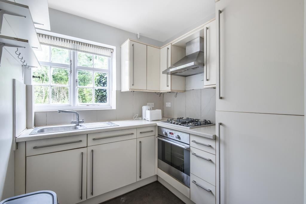 Property photo 2 of 9 Living Area