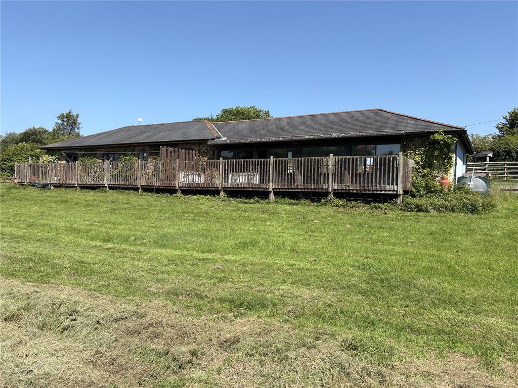 Property photo 3 of 12 Picture No. 03