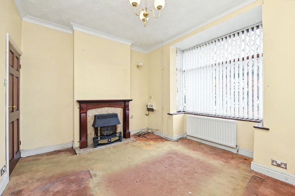 Property photo 3 of 14